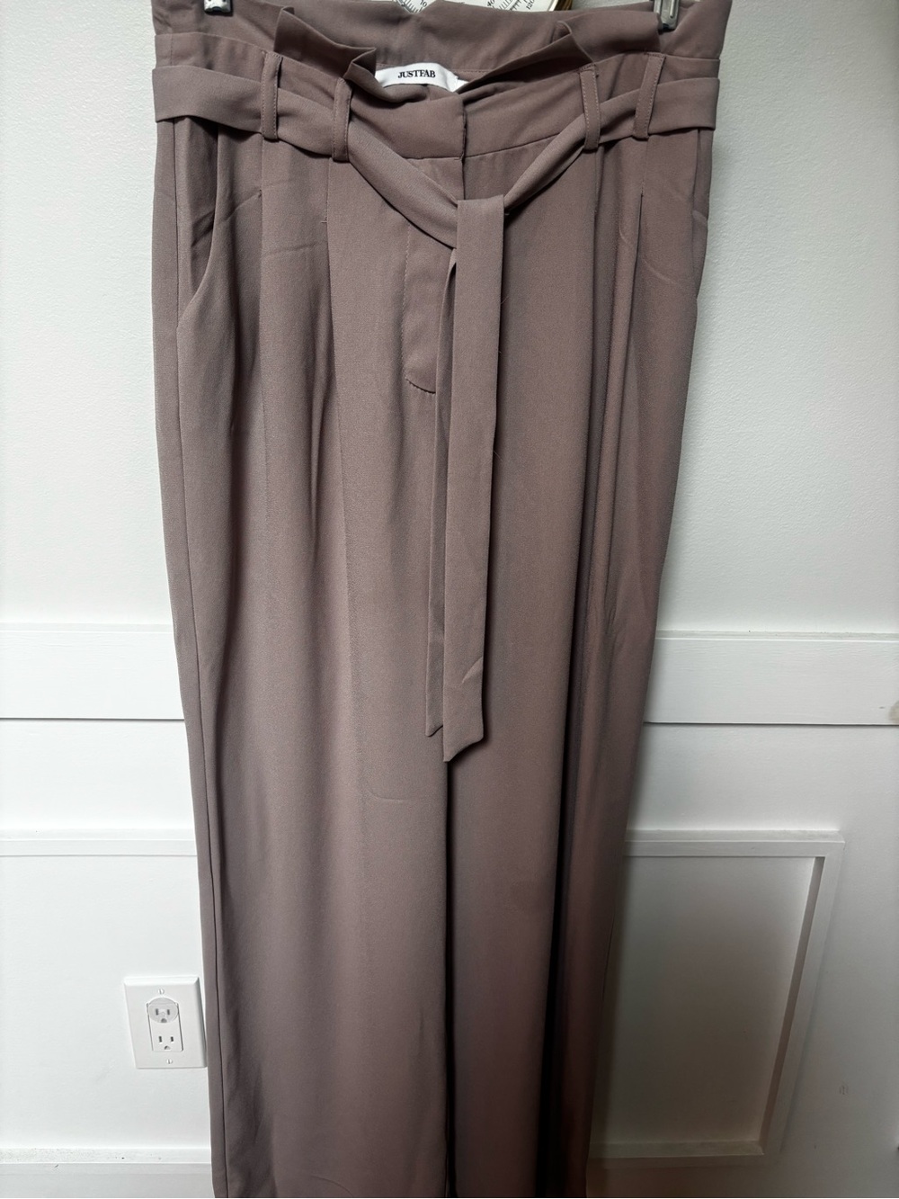 JustFab mauve wide-leg pants feature a high-waisted paperbag style